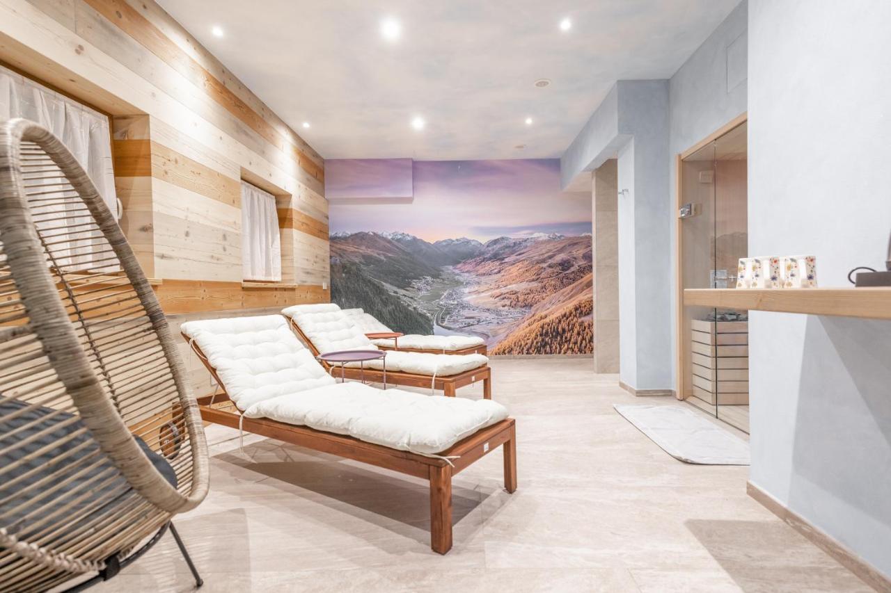 Chalet Imbosc'Che - 5 Beautiful Rooms In Charming B&B ลีวินโญ ภายนอก รูปภาพ