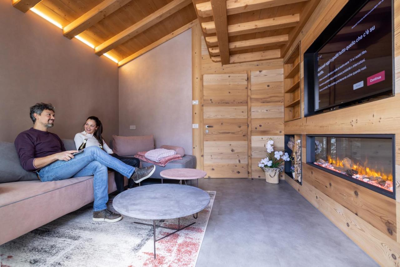Chalet Imbosc'Che - 5 Beautiful Rooms In Charming B&B ลีวินโญ ภายนอก รูปภาพ