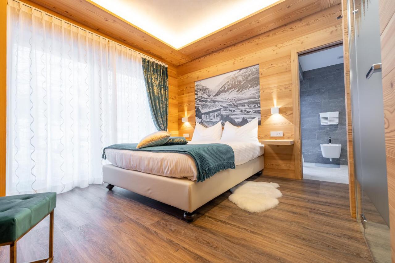 Chalet Imbosc'Che - 5 Beautiful Rooms In Charming B&B ลีวินโญ ภายนอก รูปภาพ