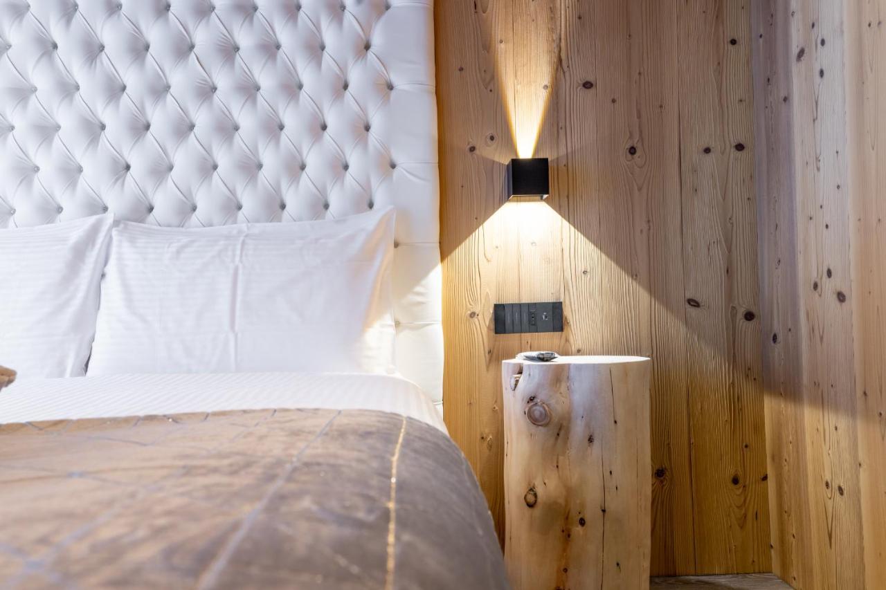 Chalet Imbosc'Che - 5 Beautiful Rooms In Charming B&B ลีวินโญ ภายนอก รูปภาพ